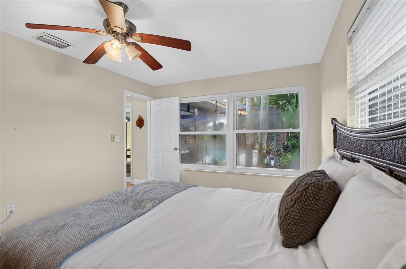 2225 SNEAD AVE — photo 24