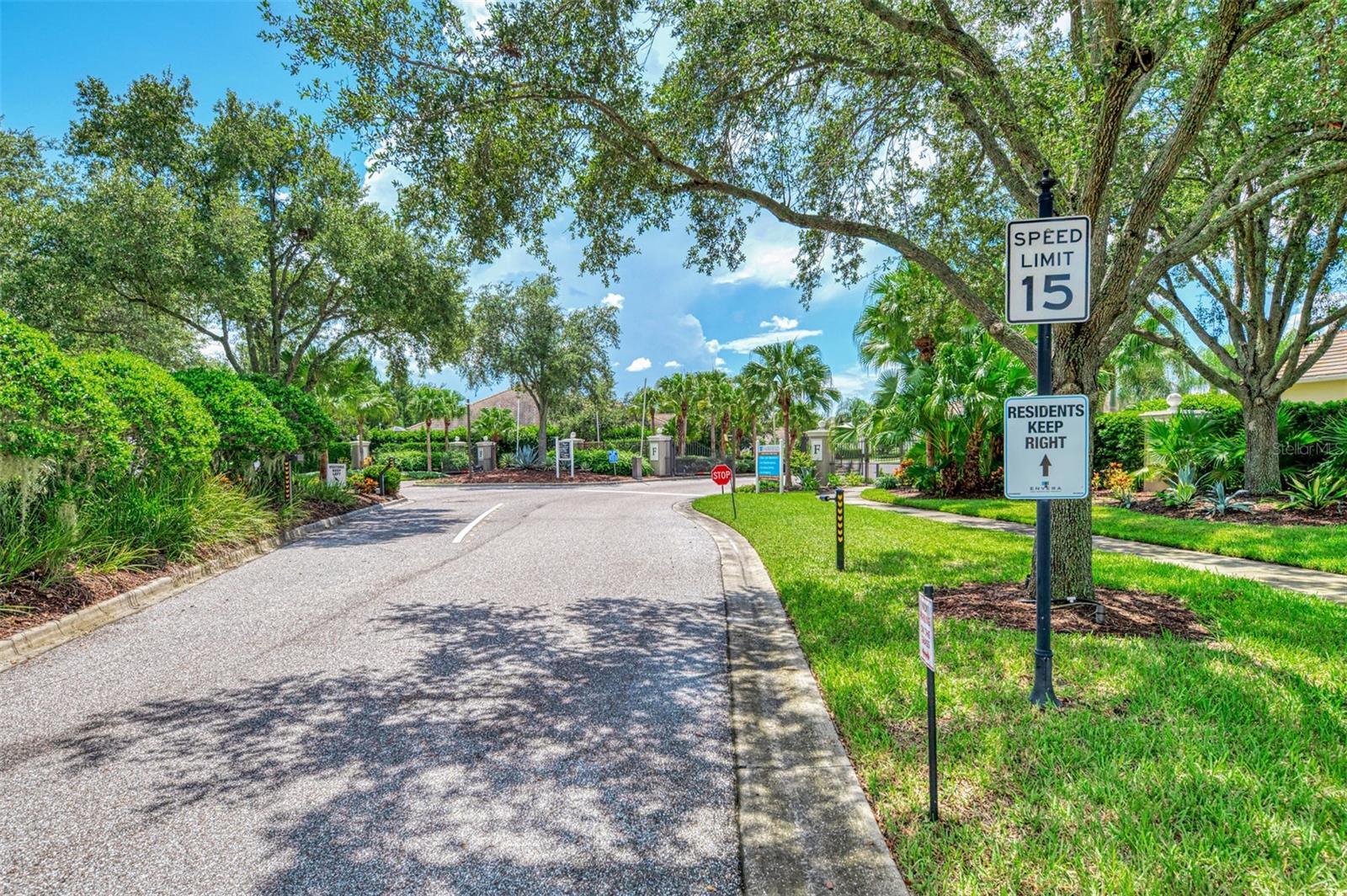 4850 MAYMONT PARK CIR — photo 40