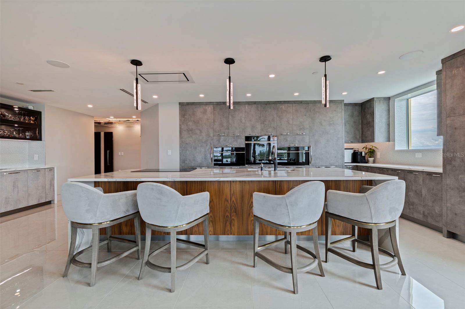 755 COLLANY RD #301 — photo 8