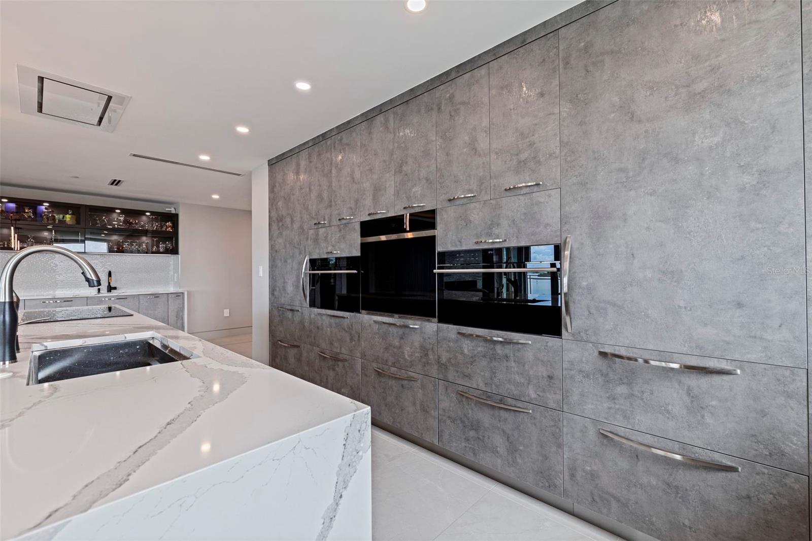 755 COLLANY RD #301 — photo 9