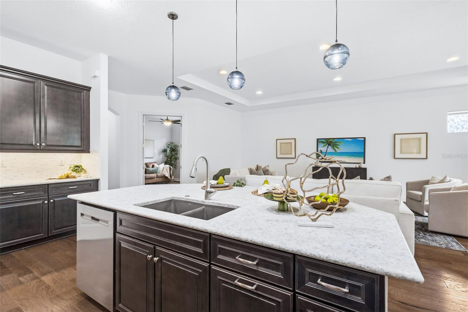9817 MARBELLA DR — photo 23