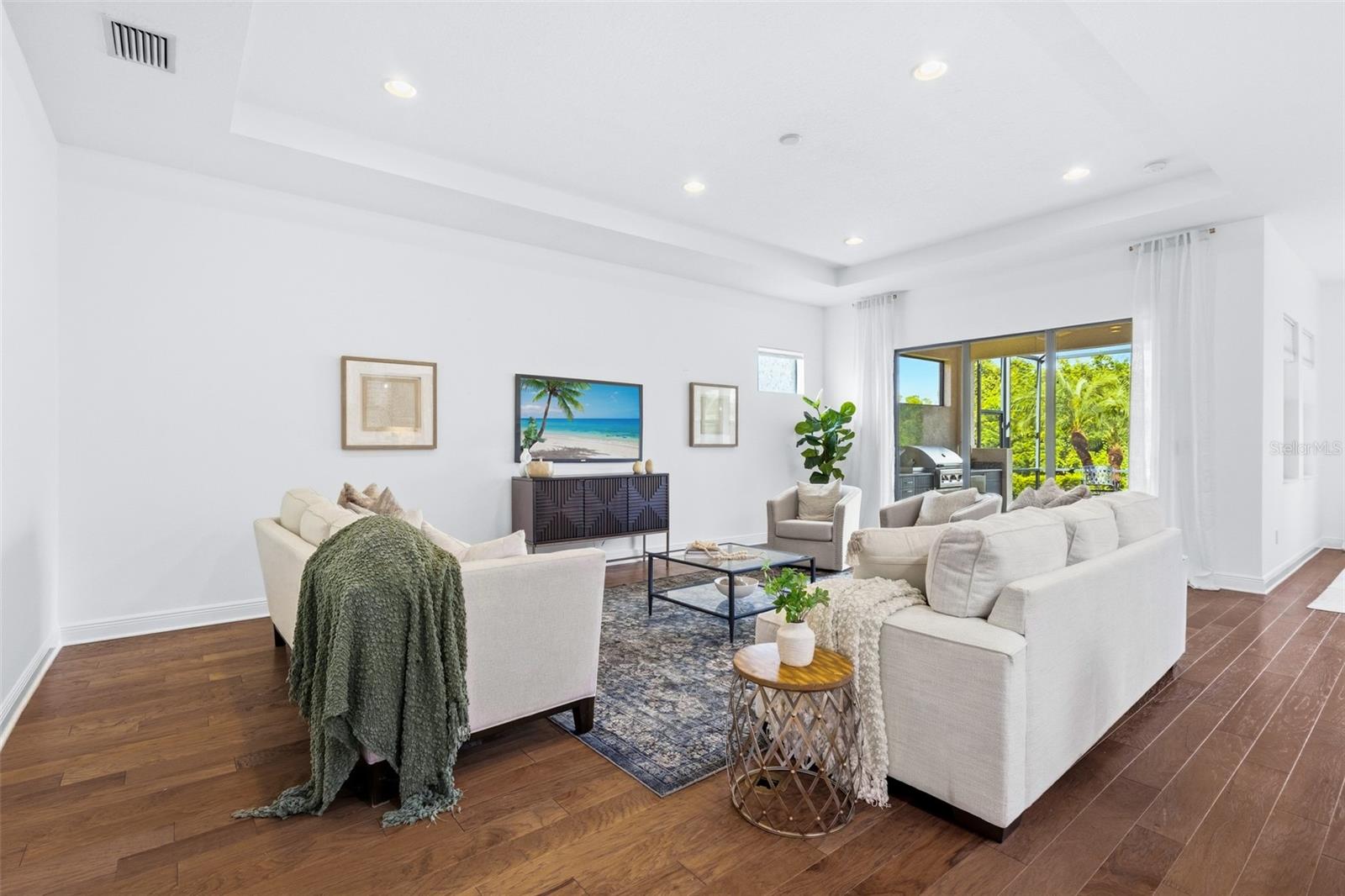 9817 MARBELLA DR — photo 15