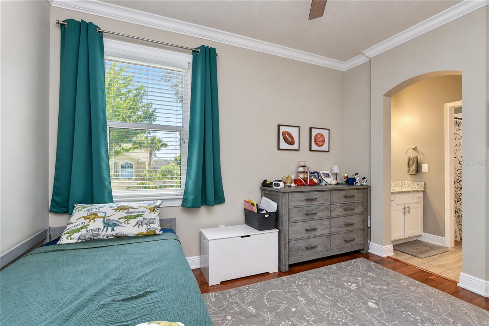 8530 NORTHTON GROVES BLVD — photo 37