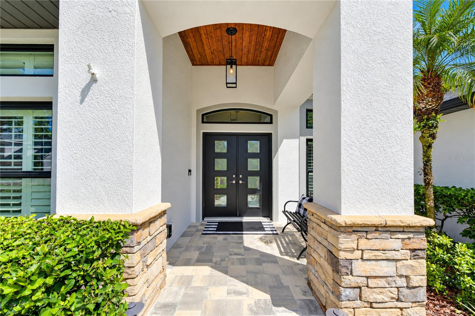 8530 NORTHTON GROVES BLVD — photo 6