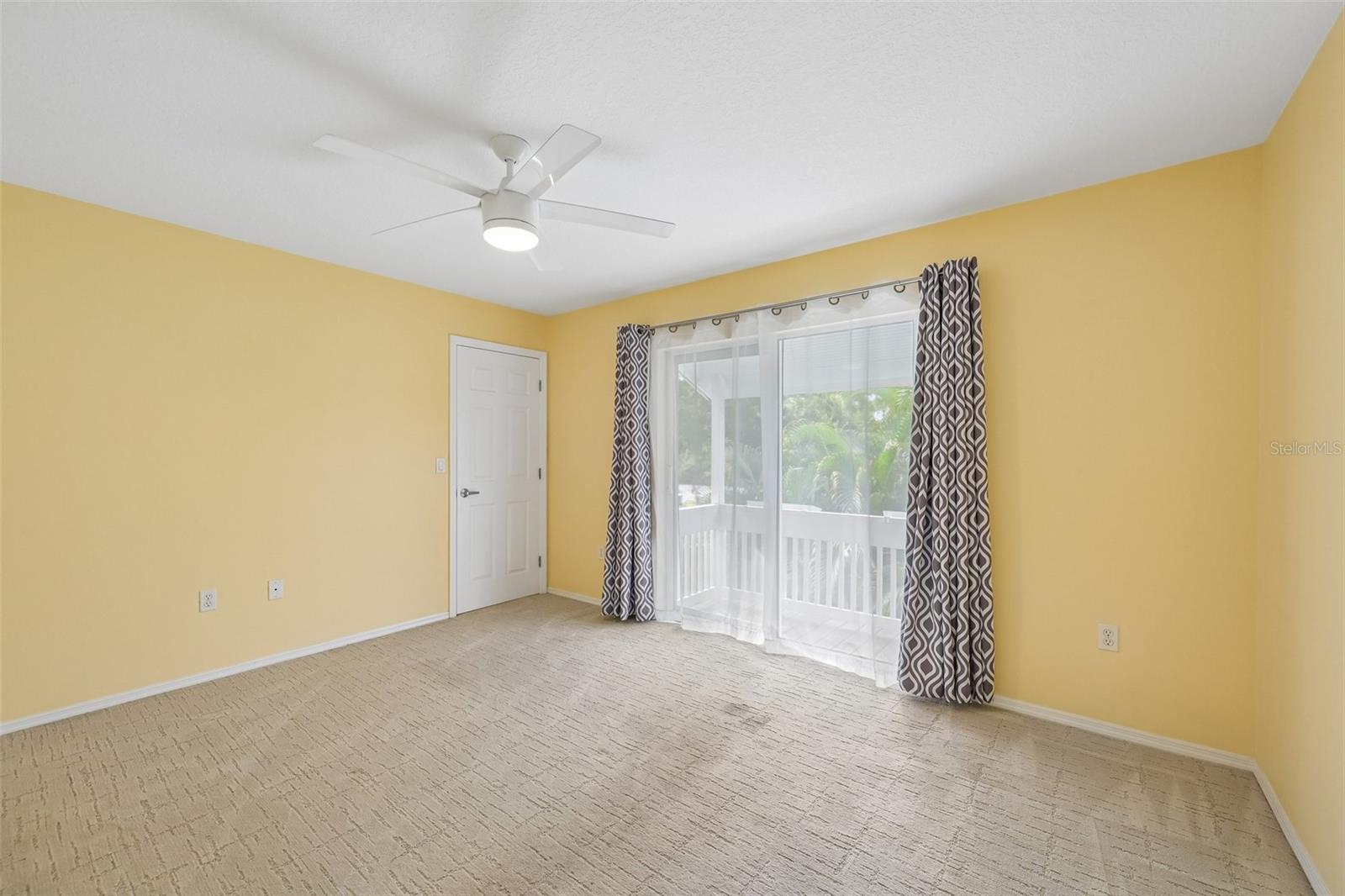 817 OAK VISTA DR — photo 25
