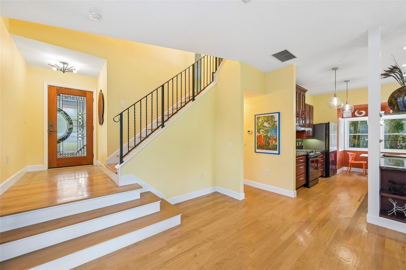 817 OAK VISTA DR — photo 2