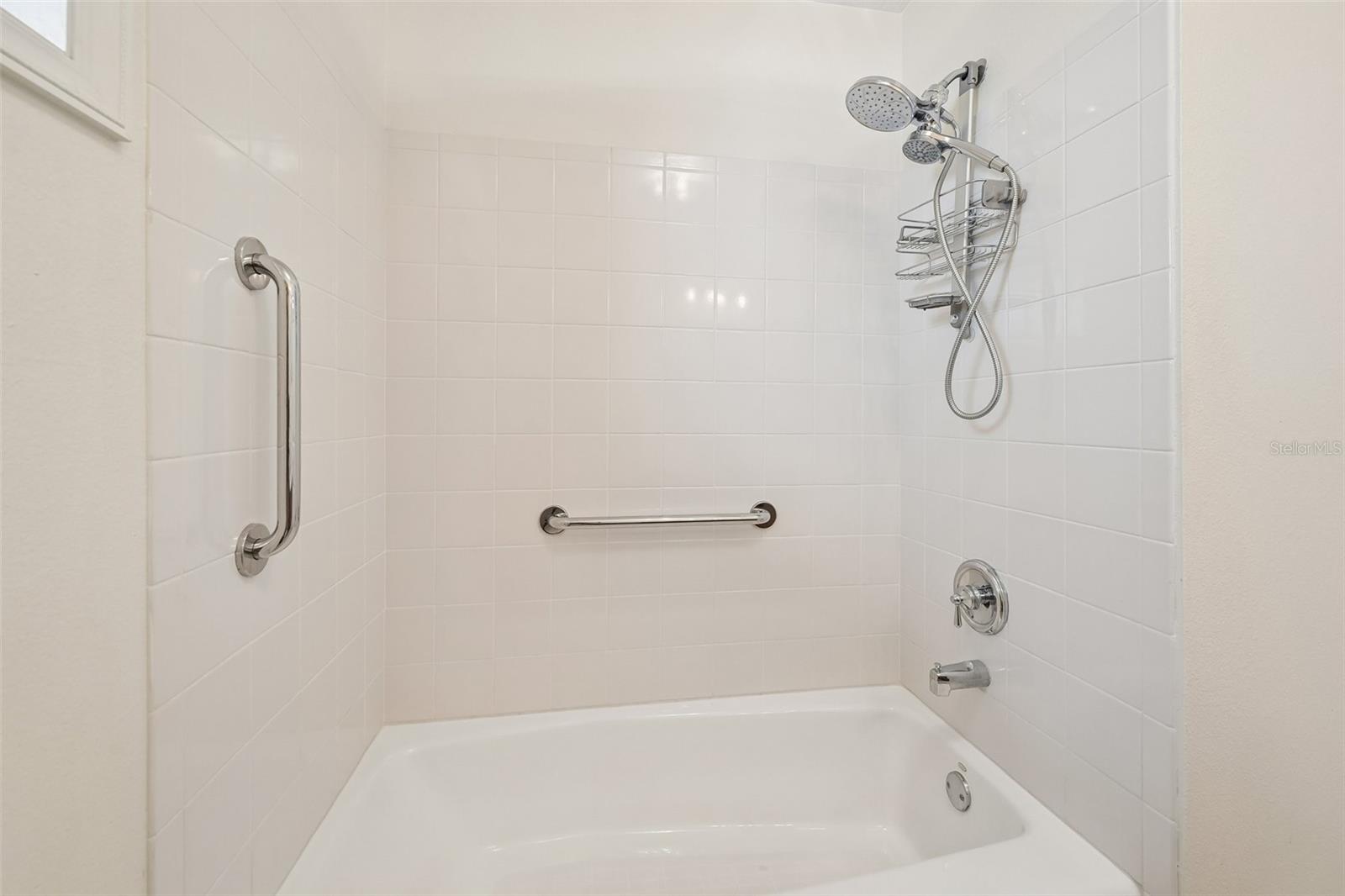 817 OAK VISTA DR — photo 28