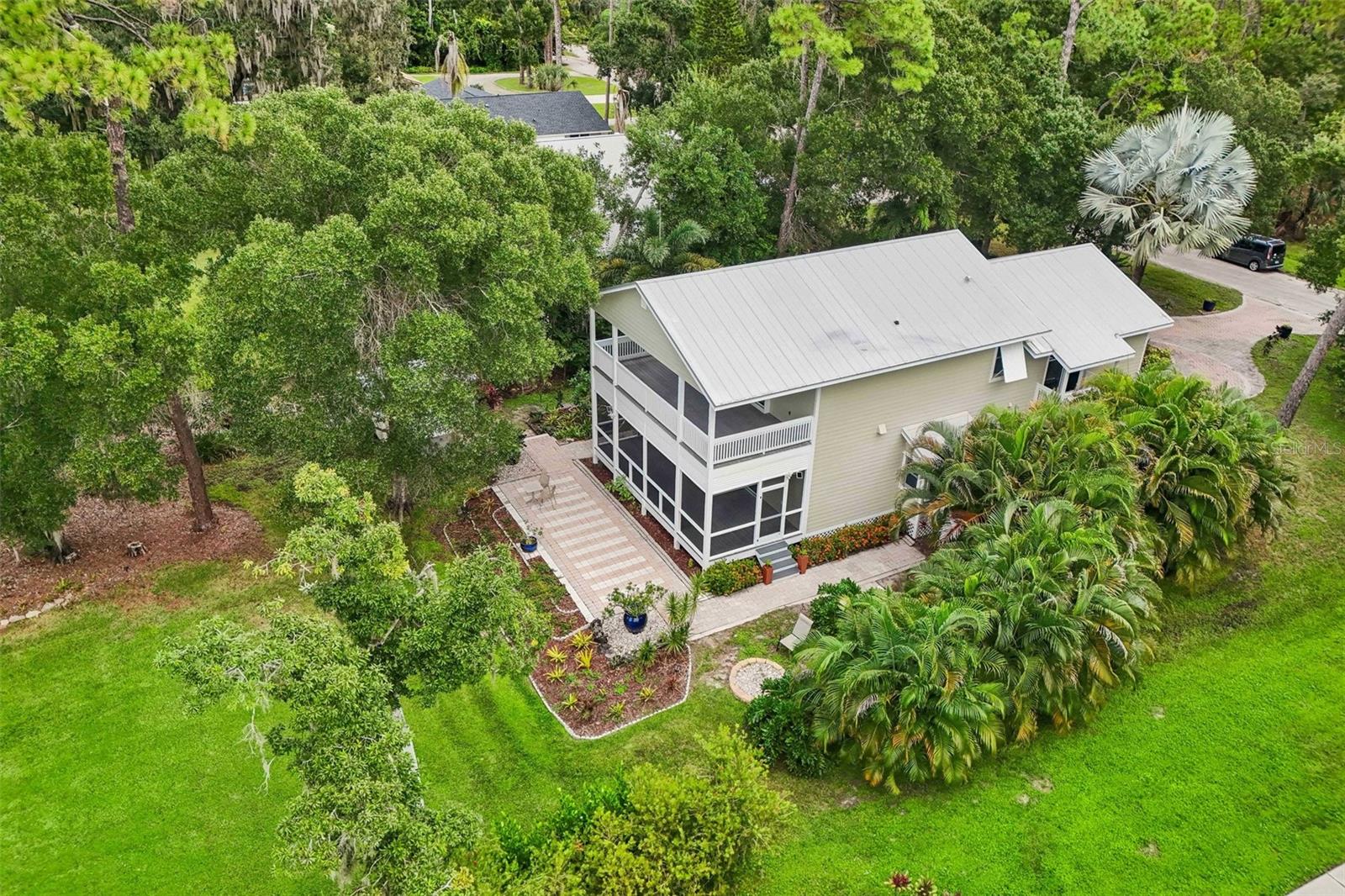 817 OAK VISTA DR — photo 37