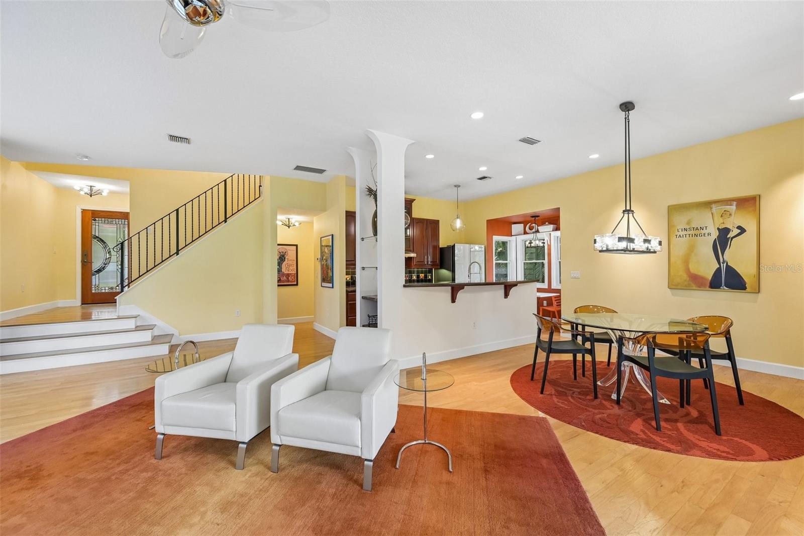 817 OAK VISTA DR — photo 4