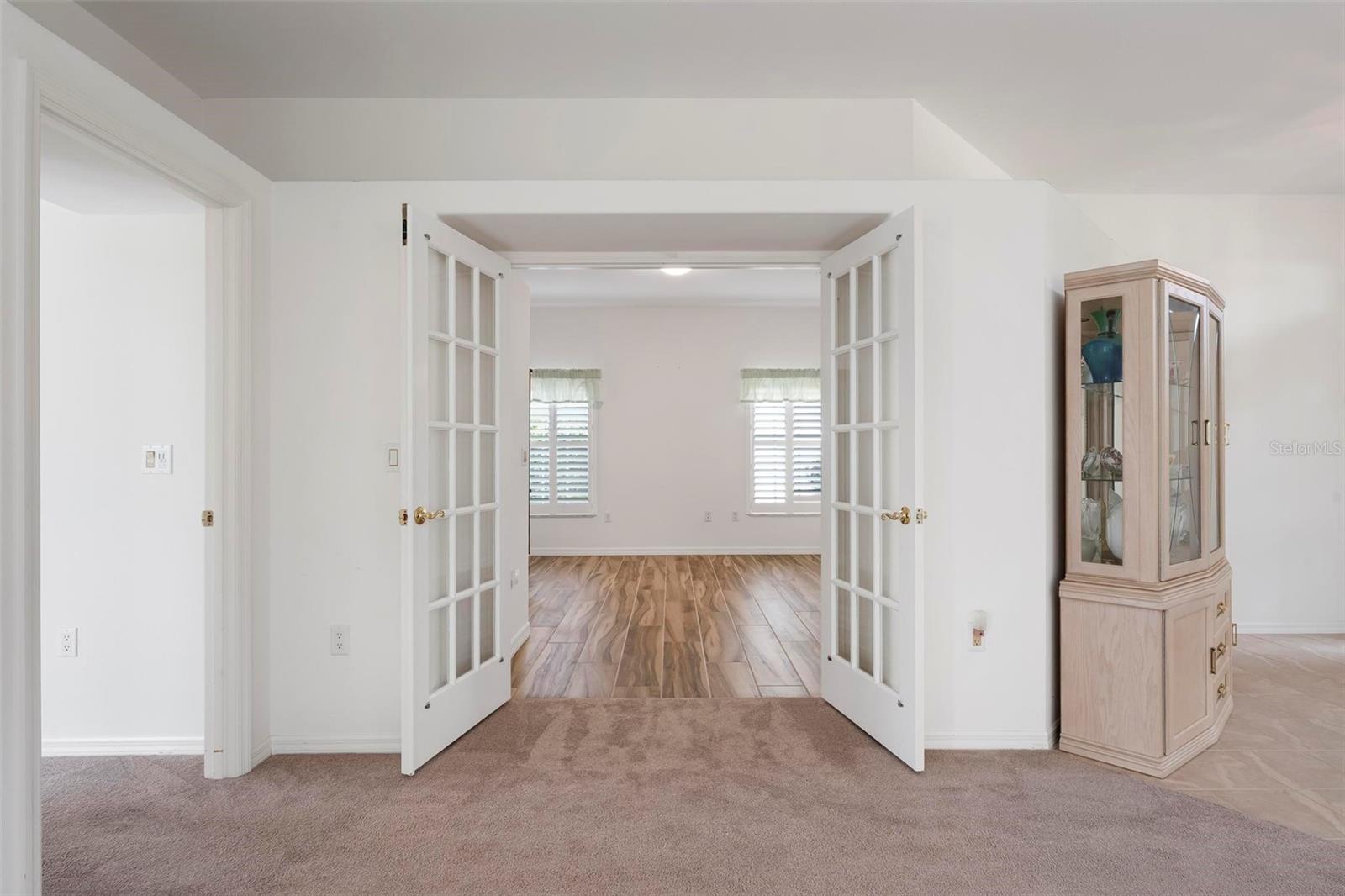 613 KHYBER LN — photo 25