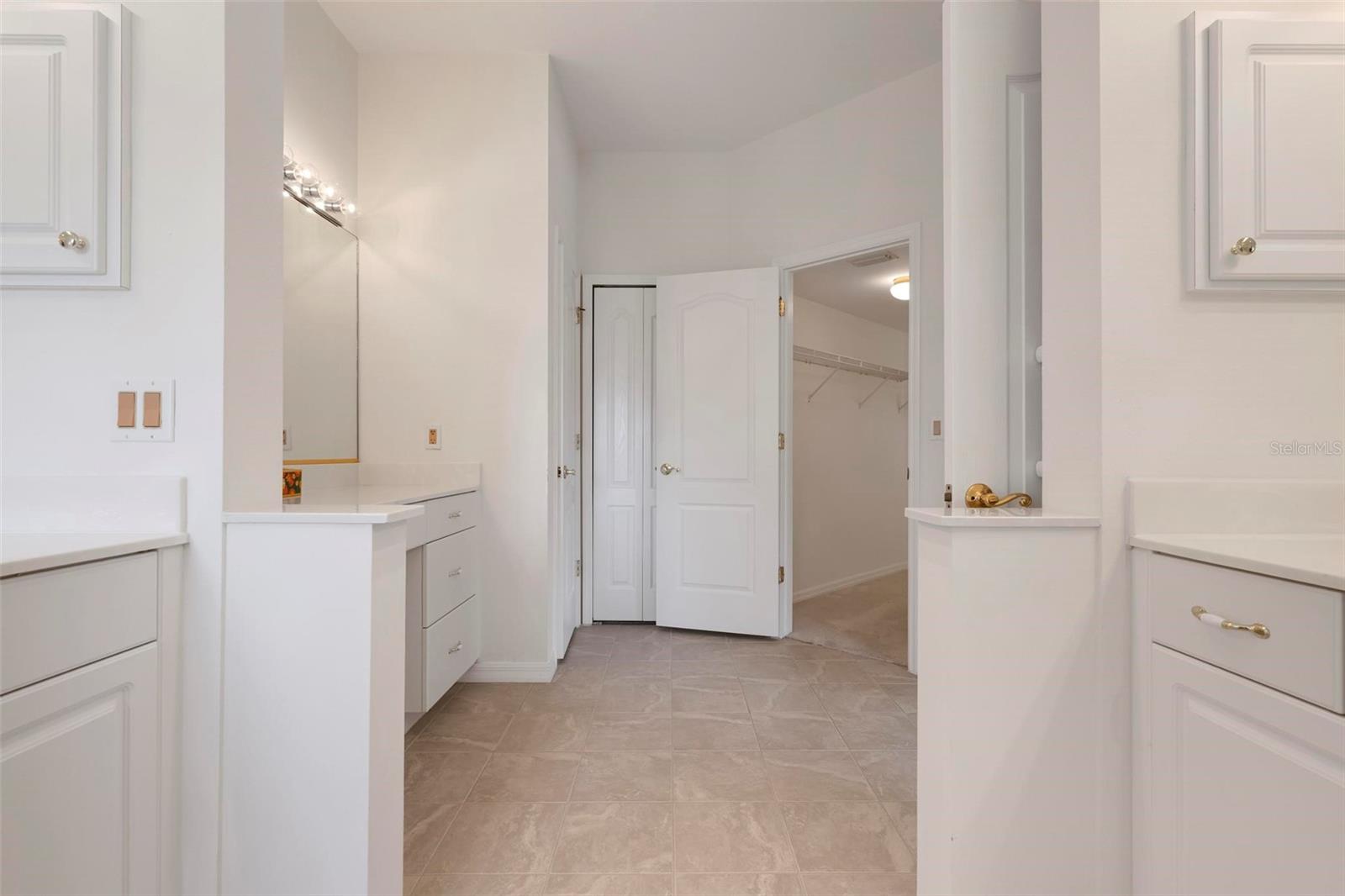 613 KHYBER LN — photo 47