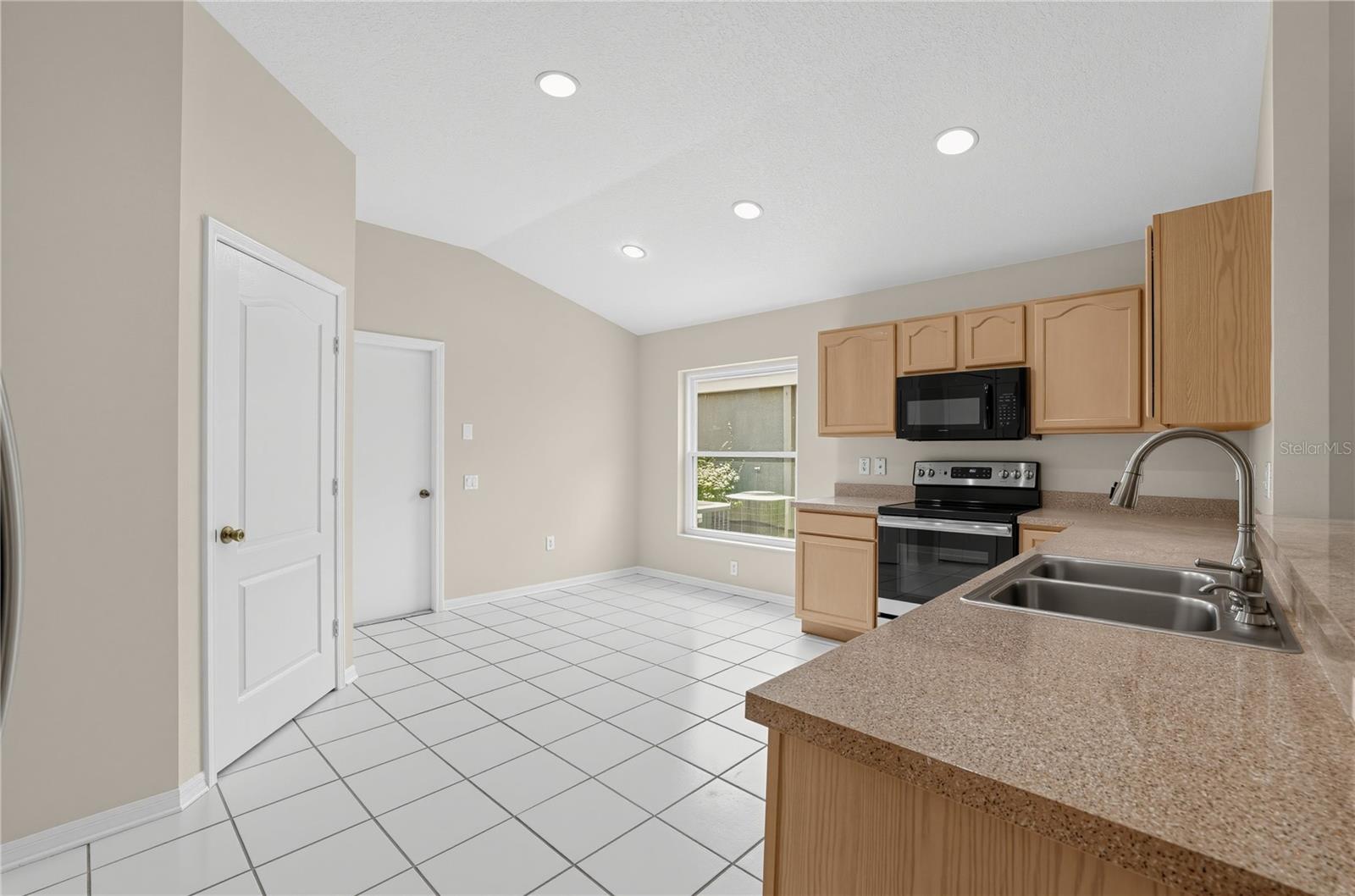 26521 WHIRLAWAY TER — photo 12