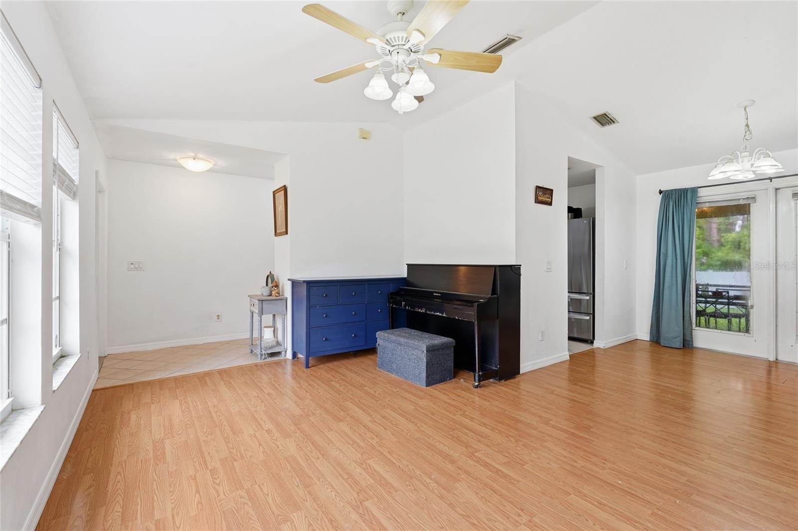 2661 MUGLONE LN — photo 16