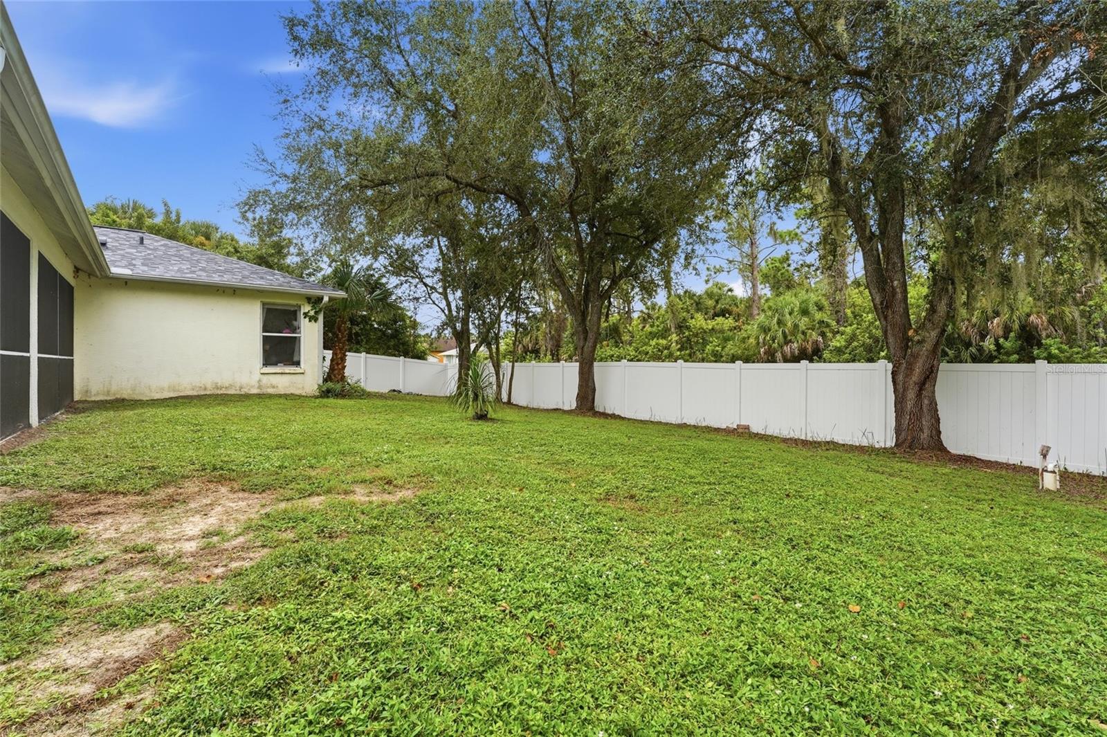 2661 MUGLONE LN — photo 29