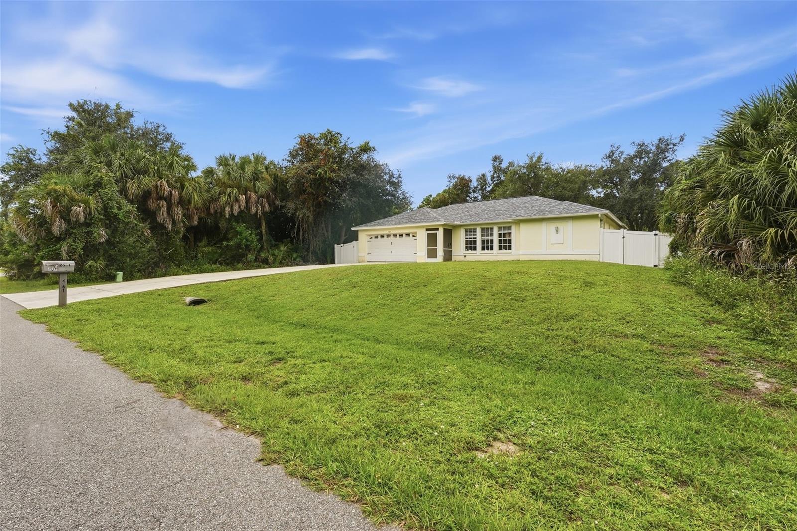 2661 MUGLONE LN — photo 33