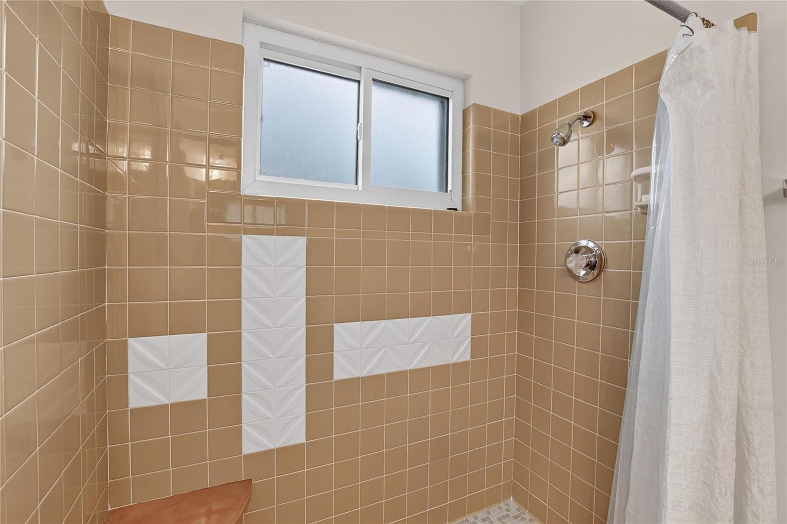 1517 ALLEGHENY DR — photo 13