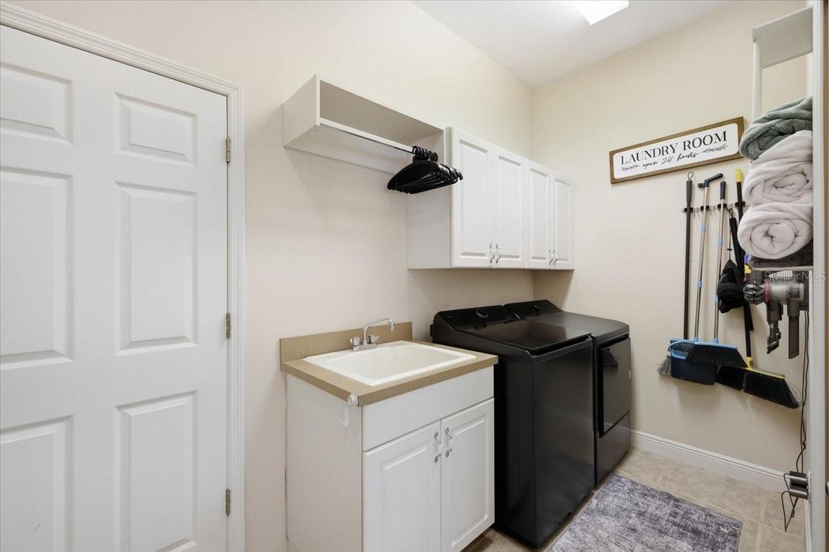2400 LITTLE COUNTRY RD — photo 33