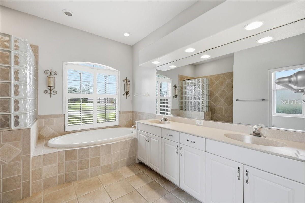 2400 LITTLE COUNTRY RD — photo 20