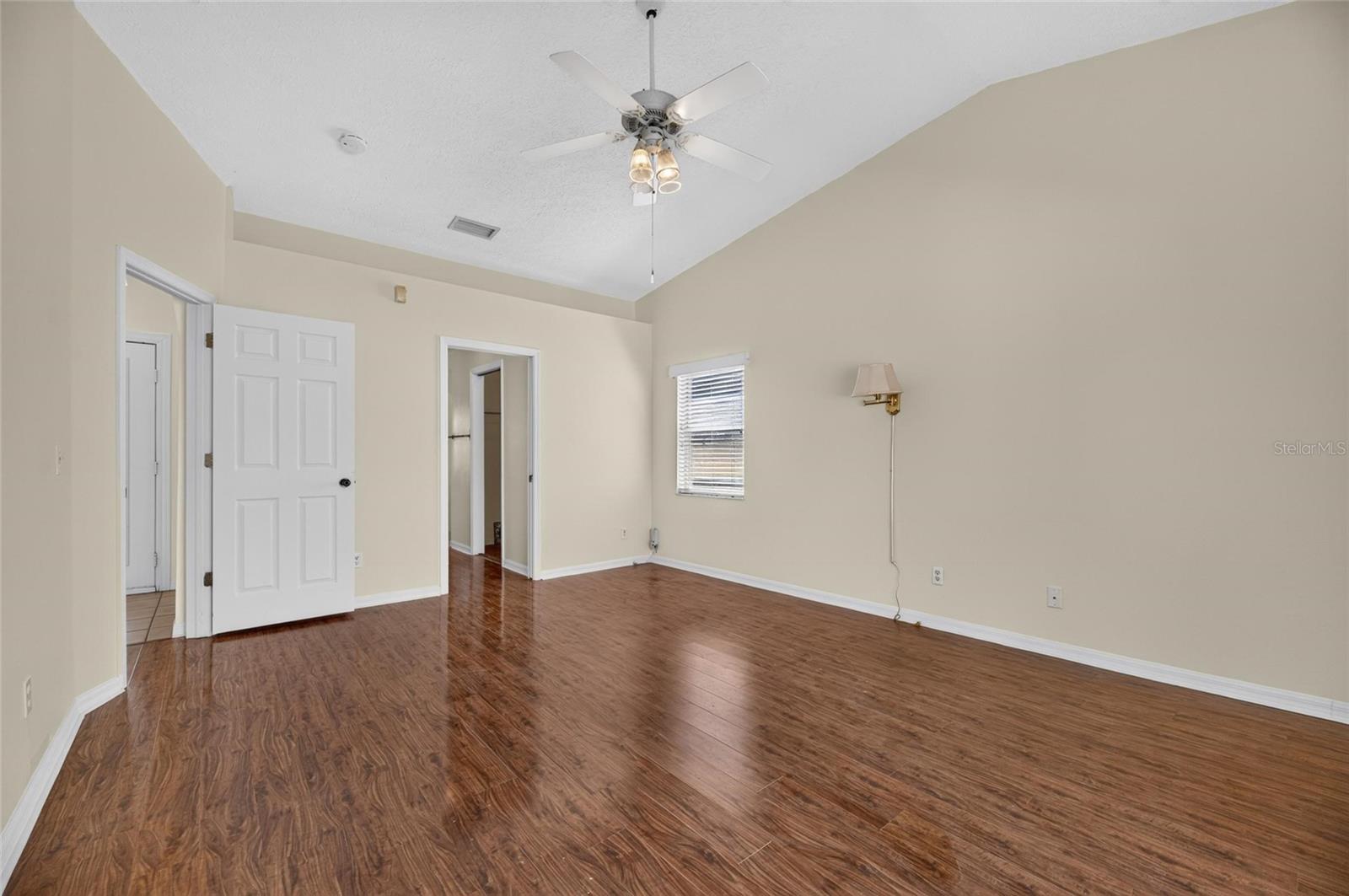 4404 KENDAL CT — photo 16