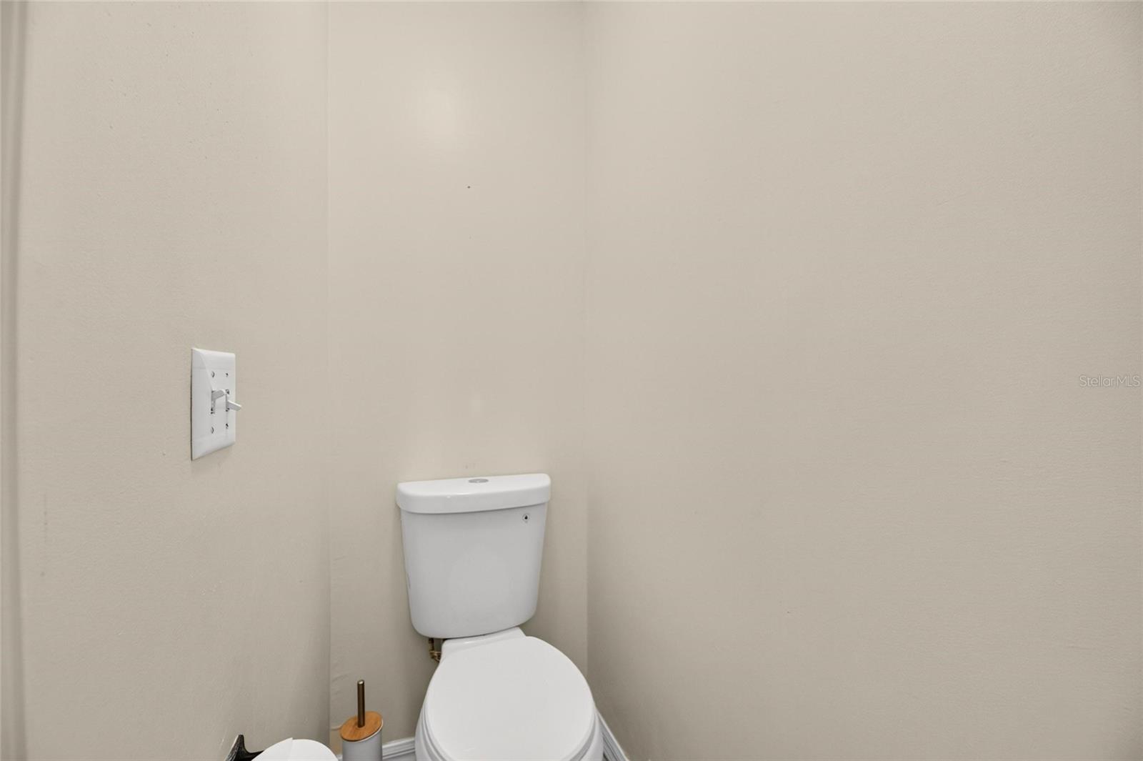 4404 KENDAL CT — photo 22