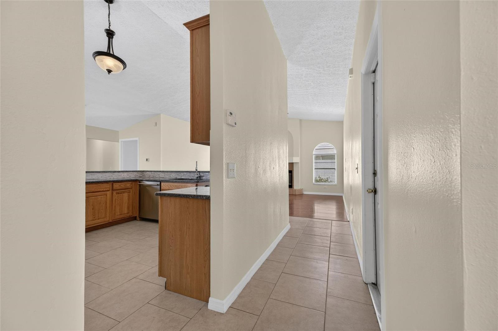 4404 KENDAL CT — photo 39