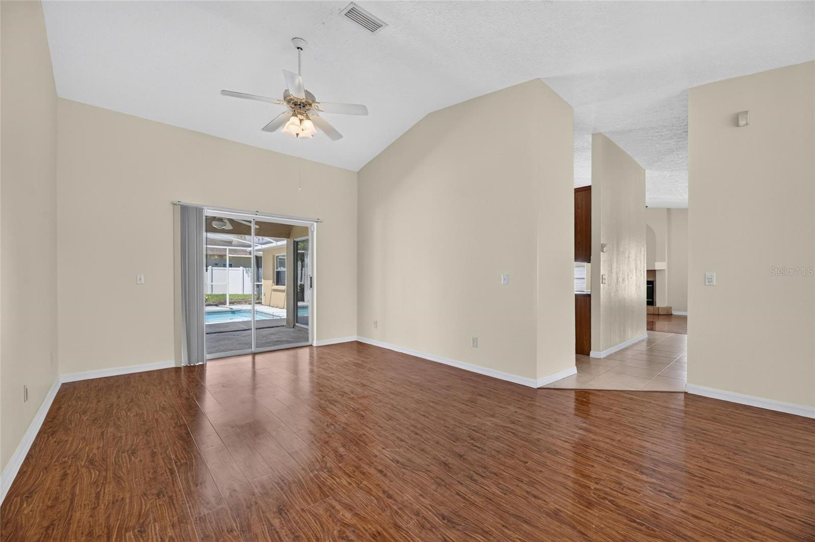 4404 KENDAL CT — photo 30