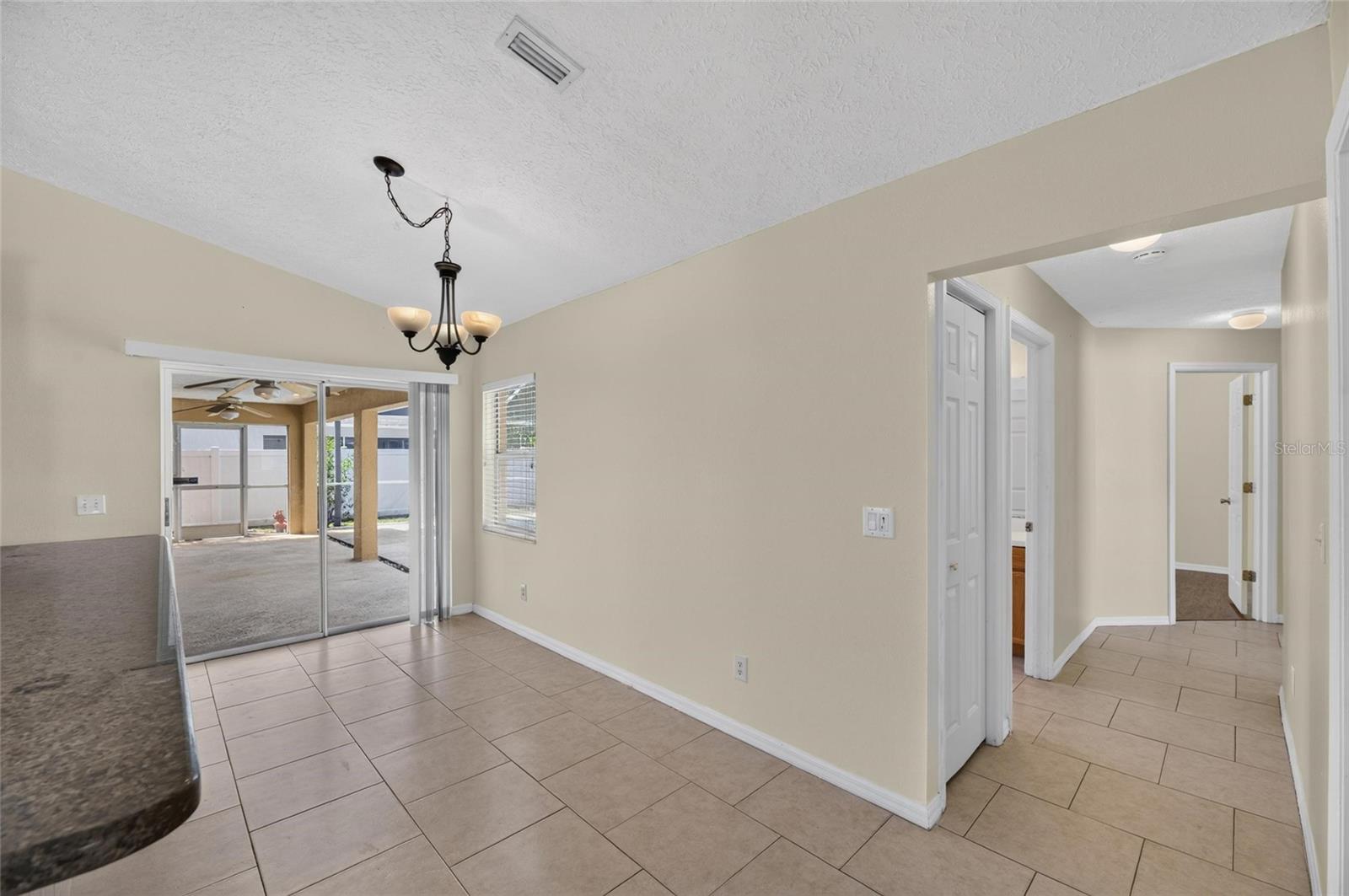 4404 KENDAL CT — photo 40