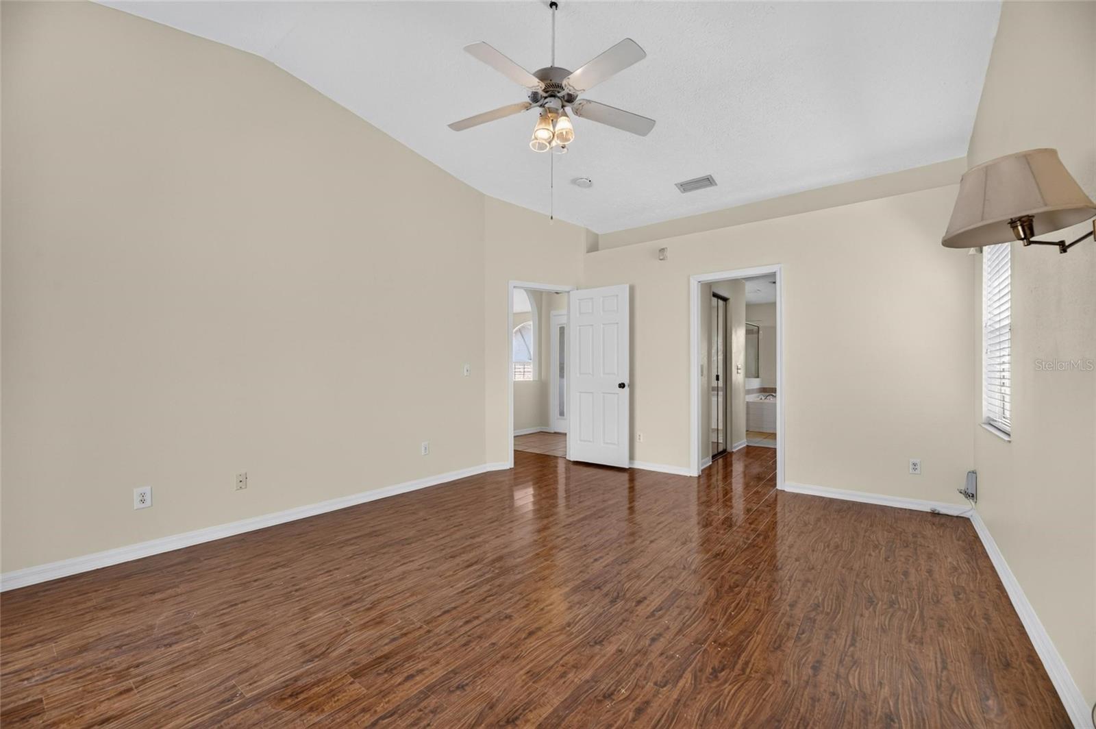4404 KENDAL CT — photo 17