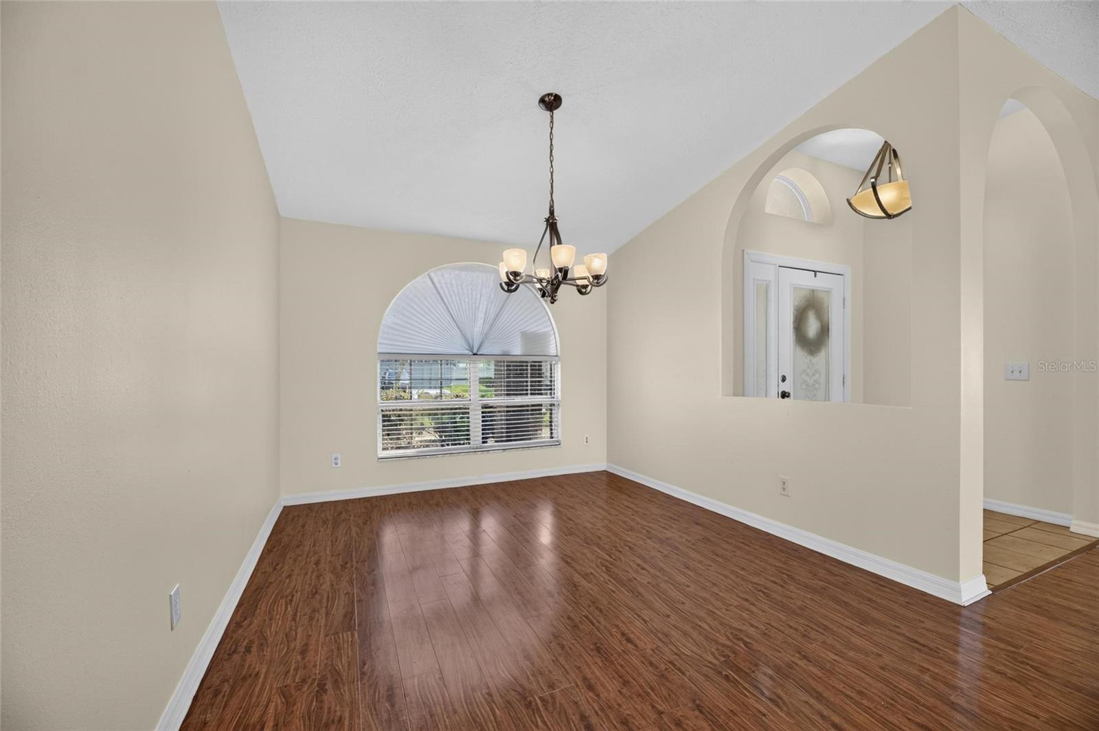 4404 KENDAL CT — photo 36