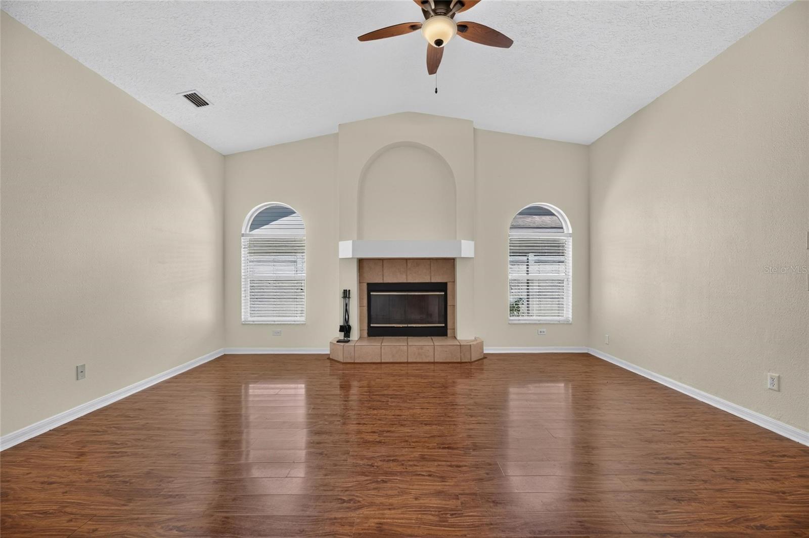 4404 KENDAL CT — photo 26