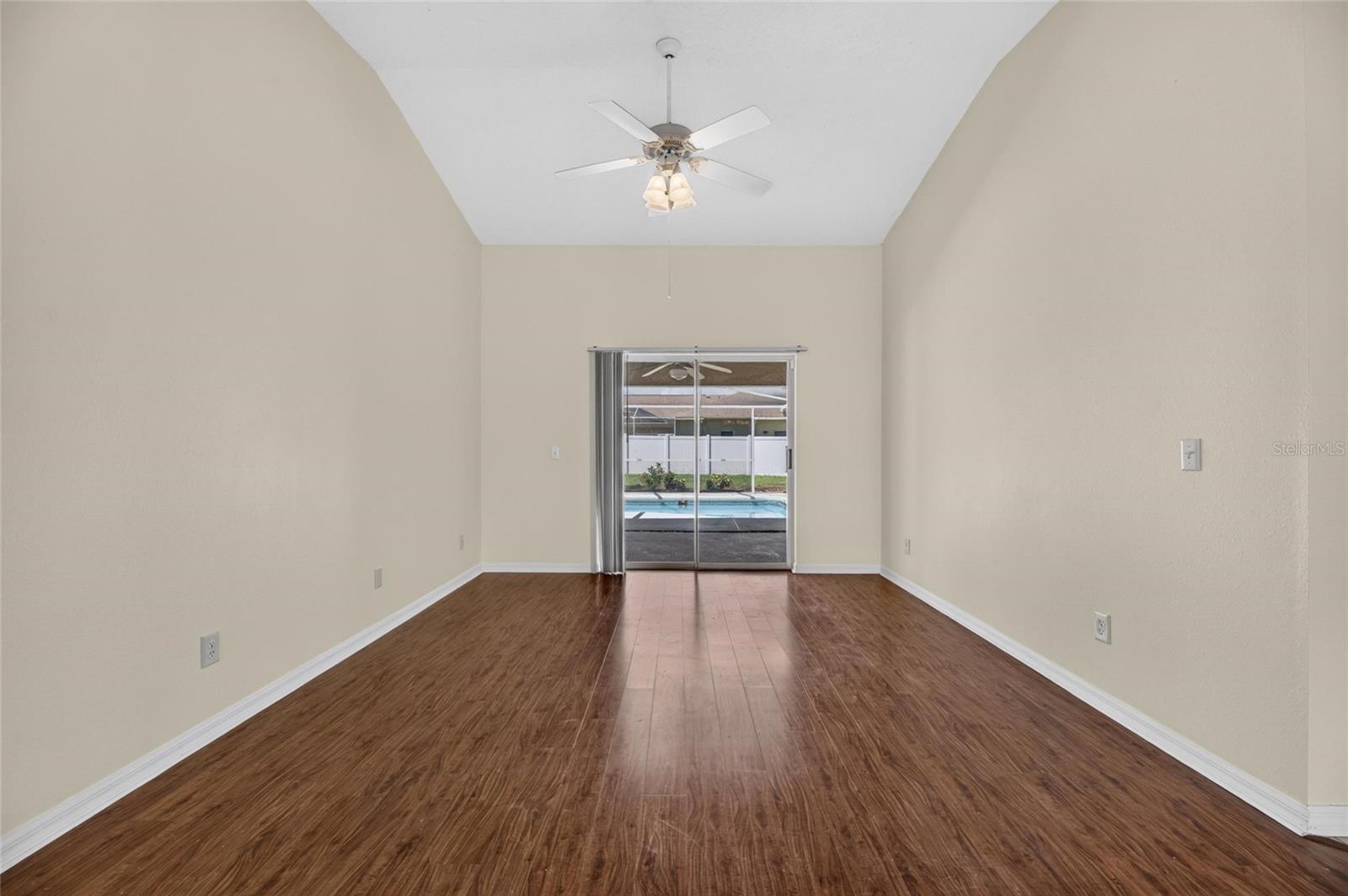 4404 KENDAL CT — photo 32