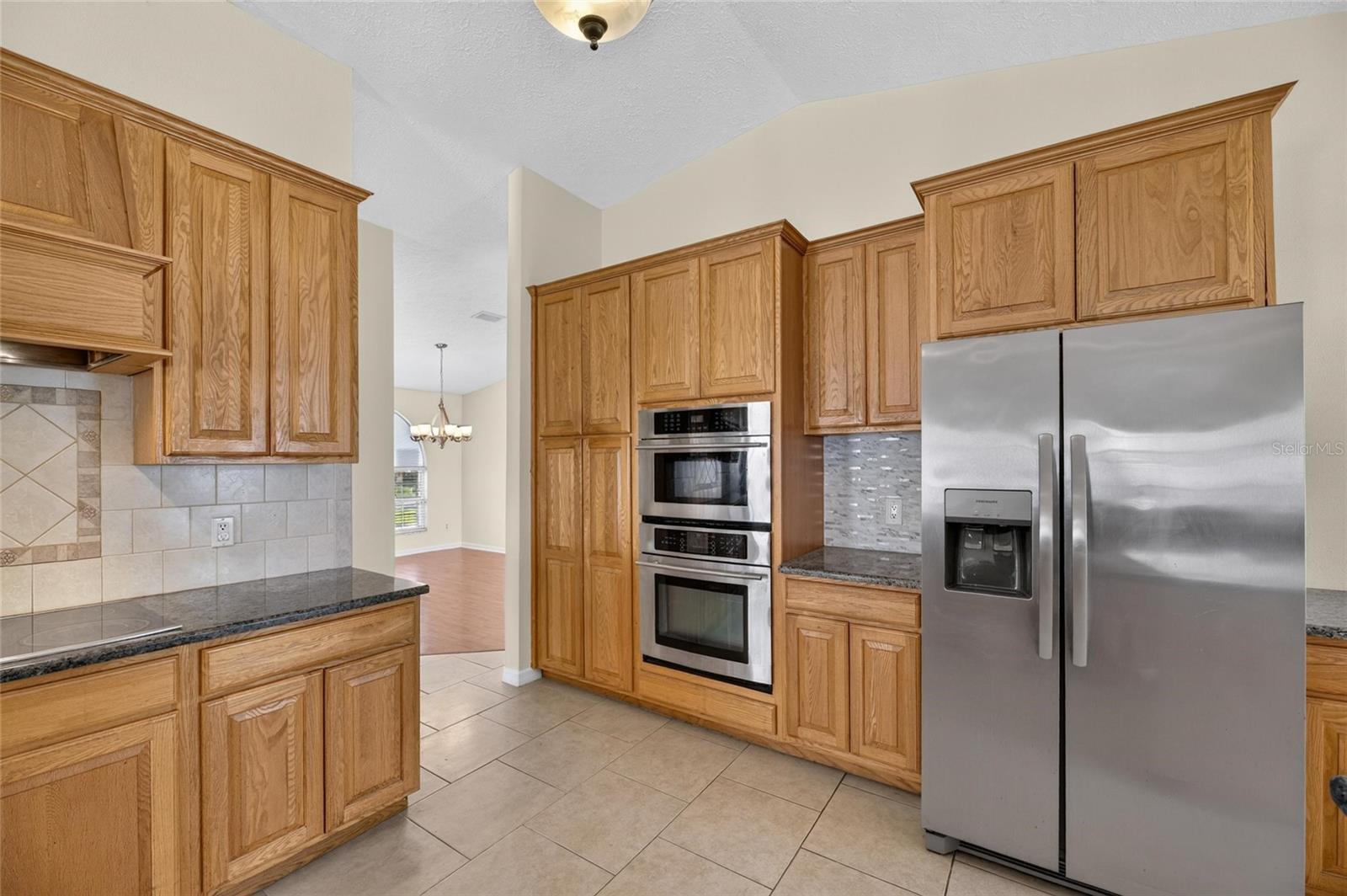 4404 KENDAL CT — photo 3