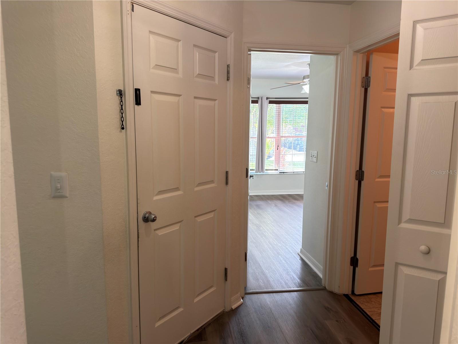 11340 SOUTHWIND LAKE DR — photo 23