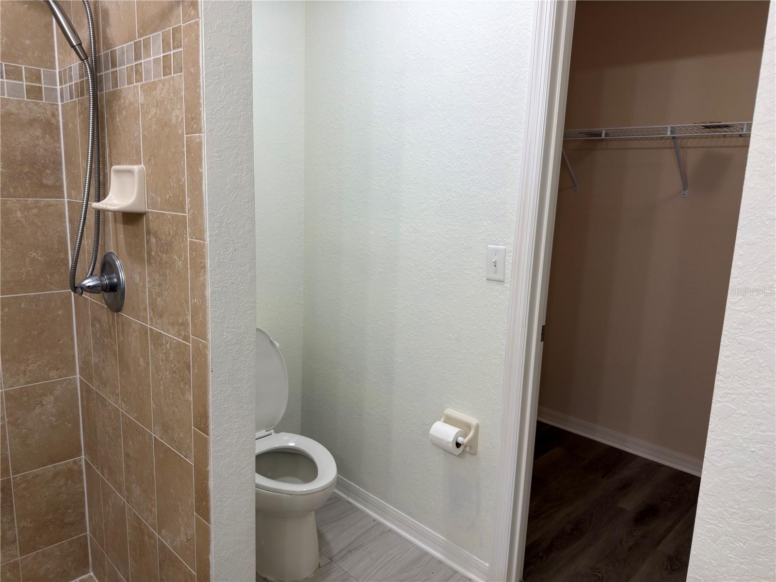11340 SOUTHWIND LAKE DR — photo 19