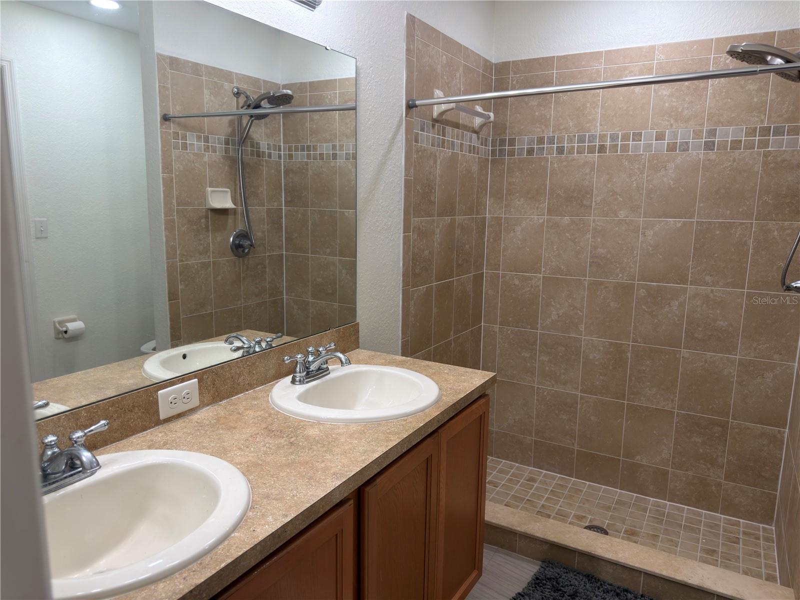 11340 SOUTHWIND LAKE DR — photo 18