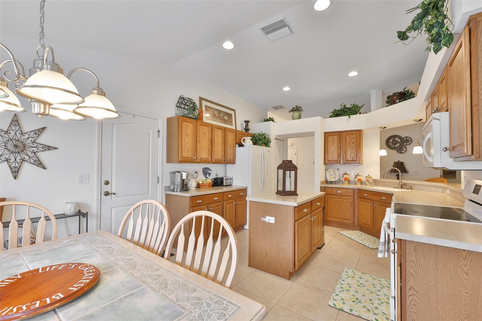 1251 CORINTH GREENS DR — photo 7