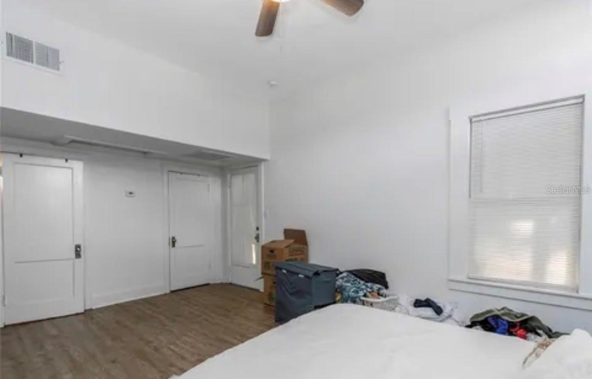 210 E PLYMOUTH ST #A — photo 8