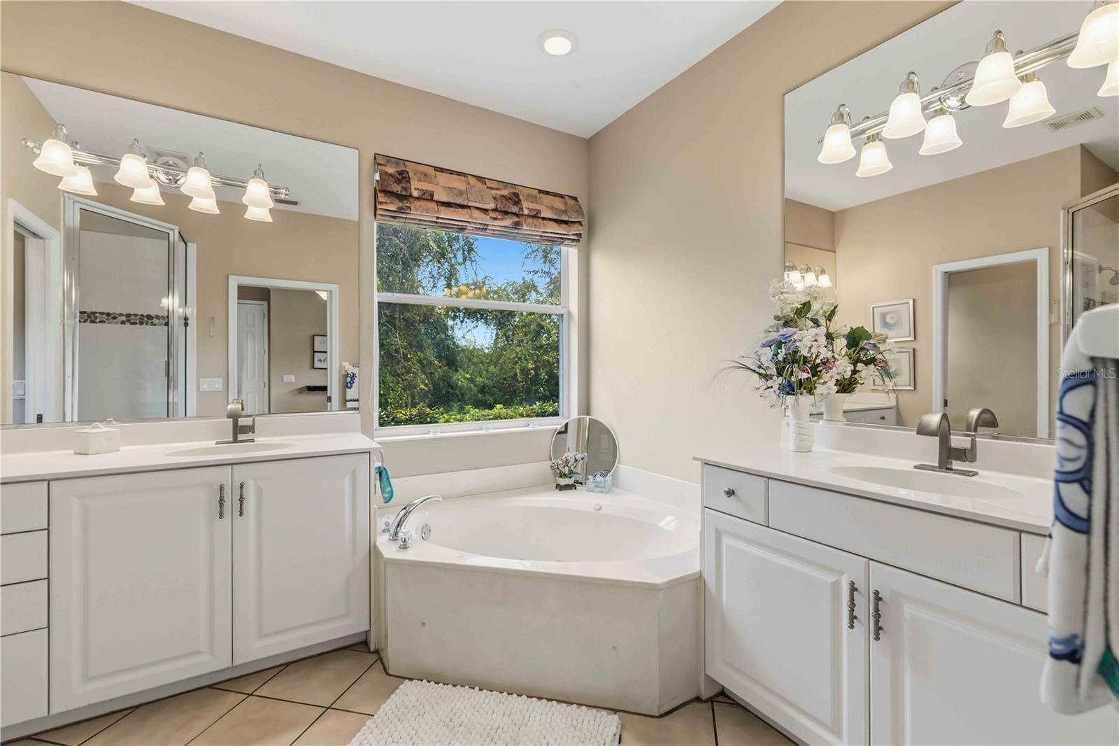 7907 ASHLEY CIR — photo 18