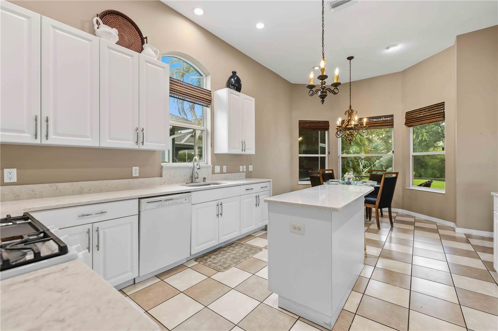 7907 ASHLEY CIR — photo 27
