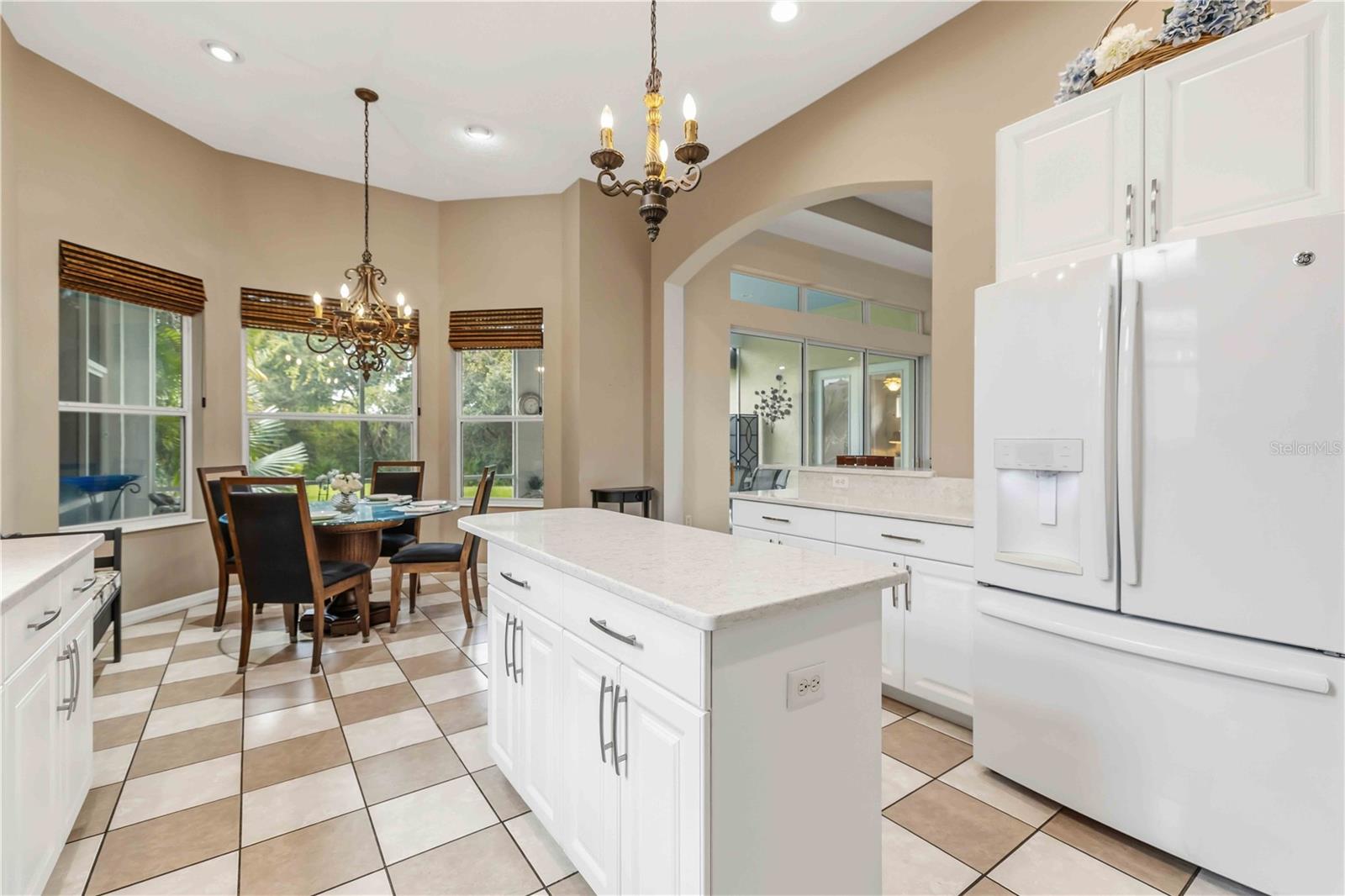7907 ASHLEY CIR — photo 10