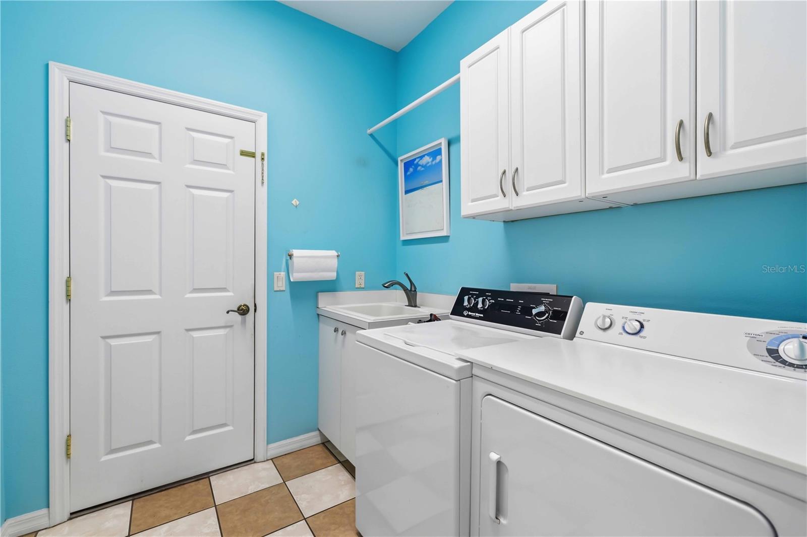 7907 ASHLEY CIR — photo 65