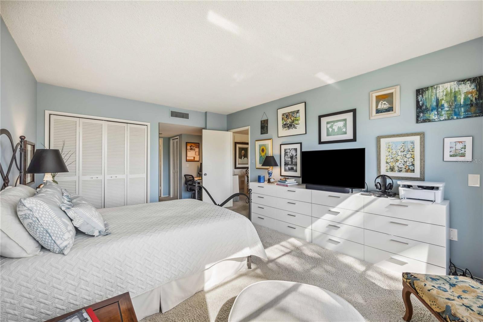 7461 W COUNTRY CLUB DR N #207 — photo 23