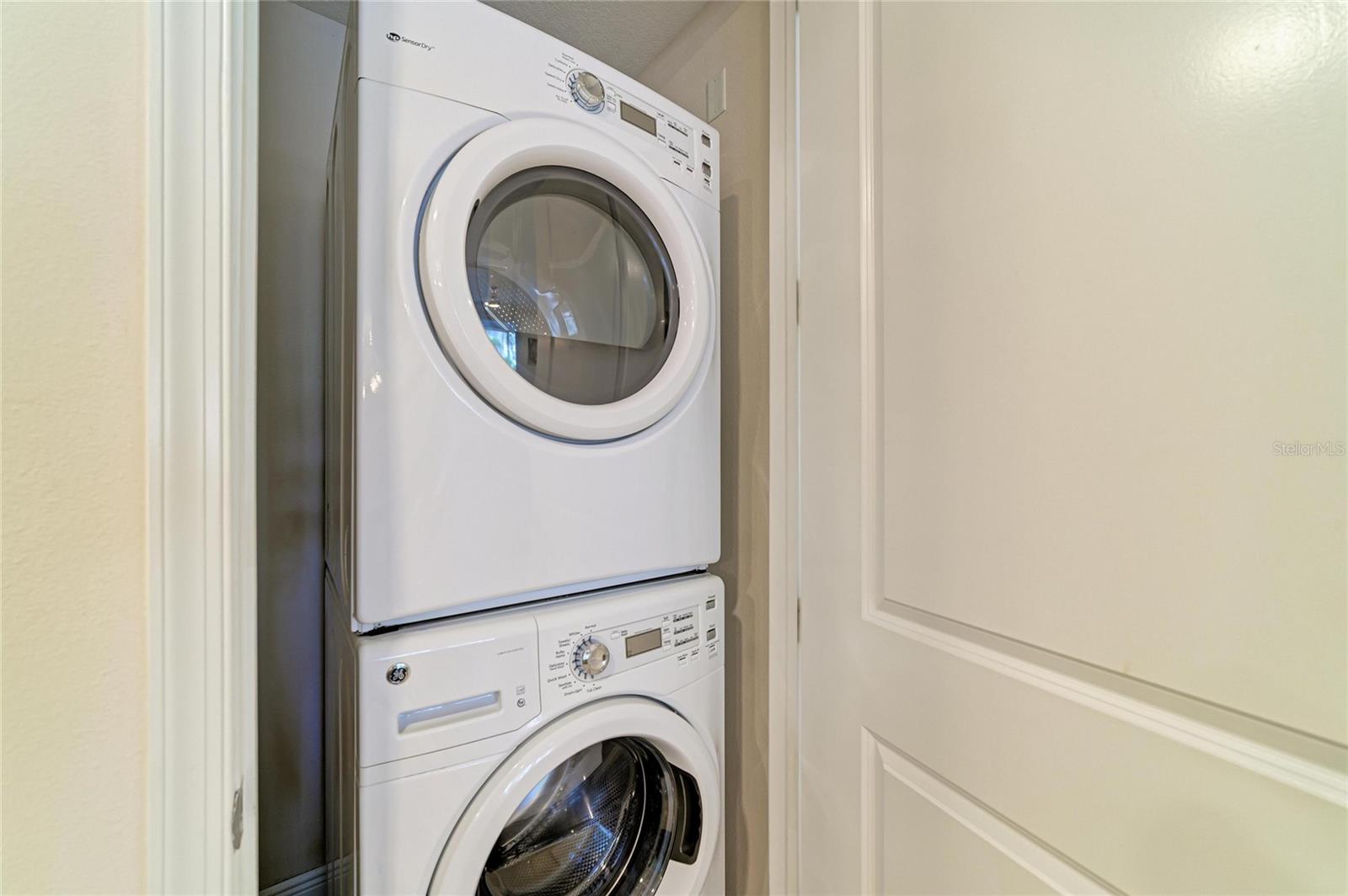 391 ARUBA CIR #101 — photo 35