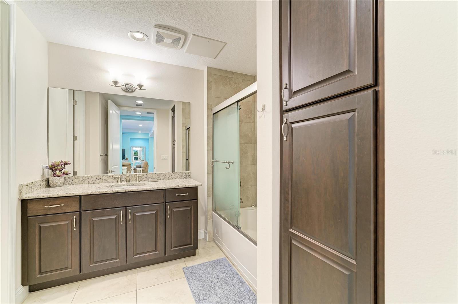 391 ARUBA CIR #101 — photo 33