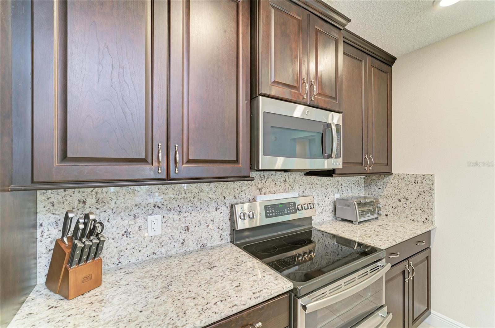 391 ARUBA CIR #101 — photo 21