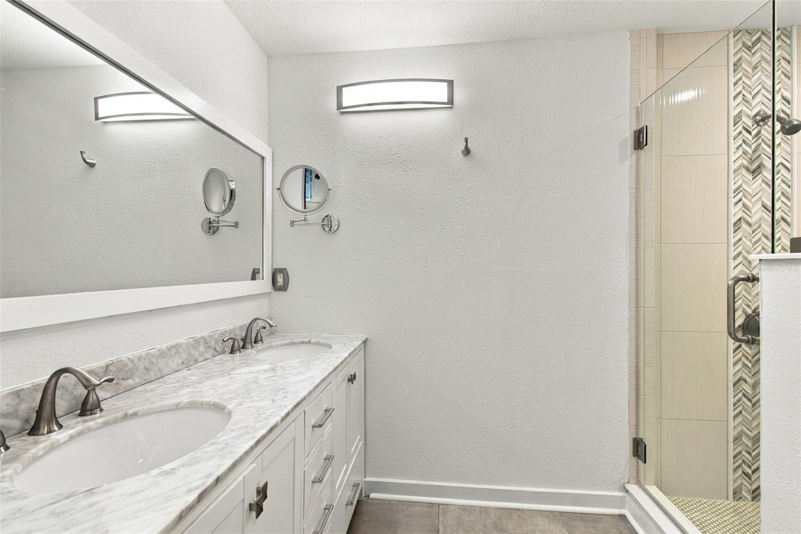 4107 W WYOMING AVE — photo 17