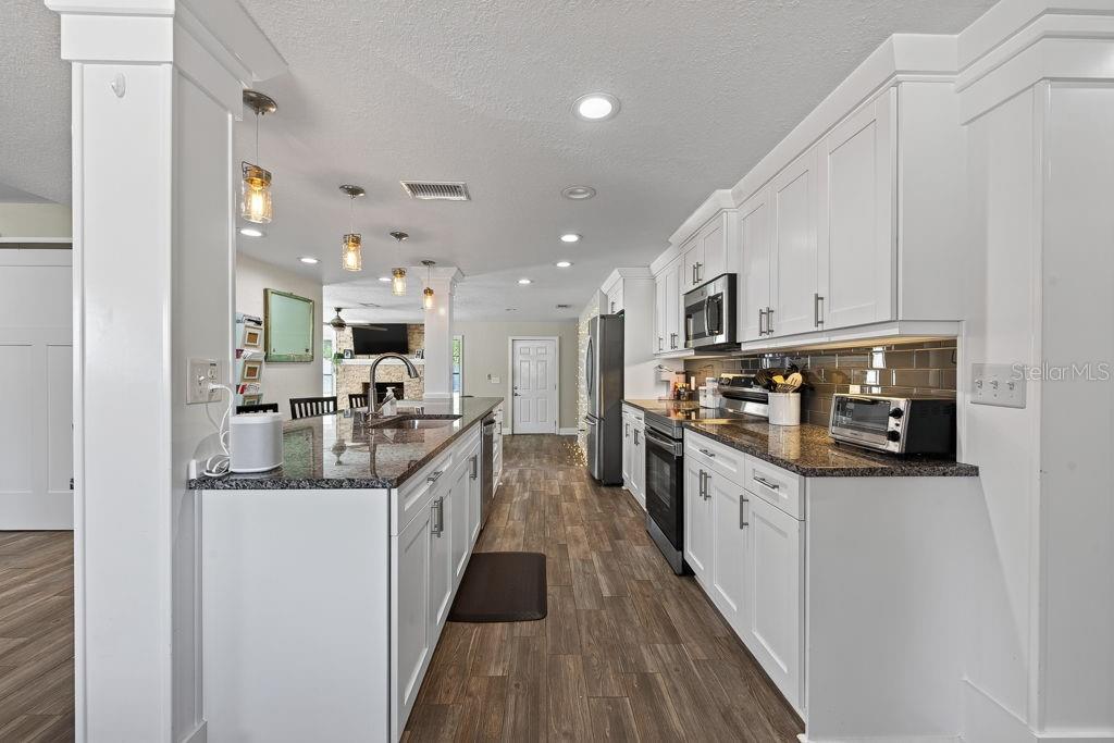 4710 W TRILBY AVE — photo 13