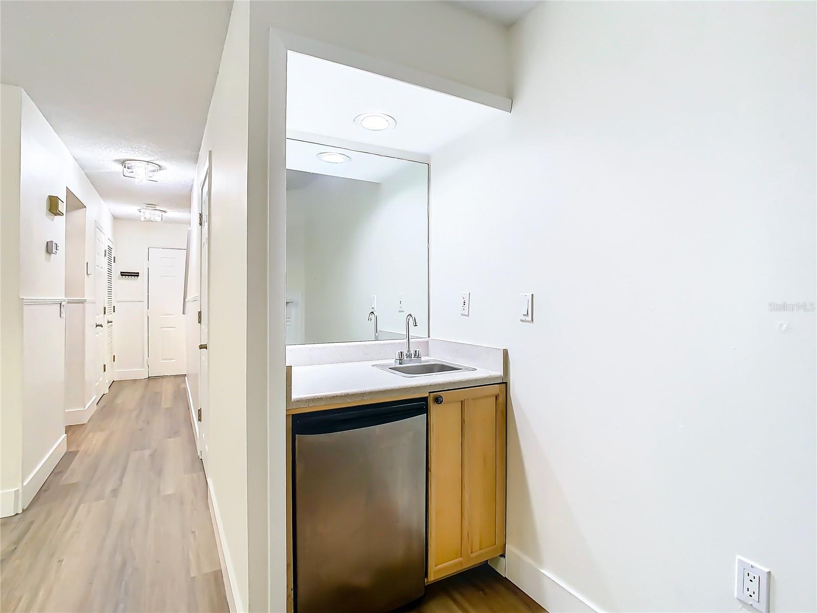 11237 CEDAR HOLLOW LN — photo 17
