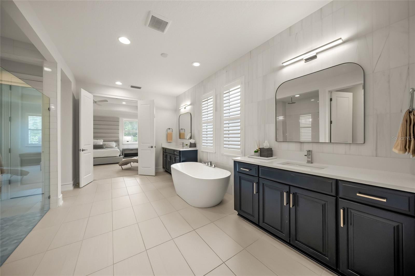 11504 APPLE TREE CIR — photo 32