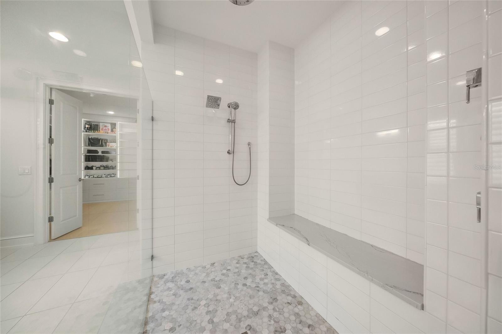 11504 APPLE TREE CIR — photo 35